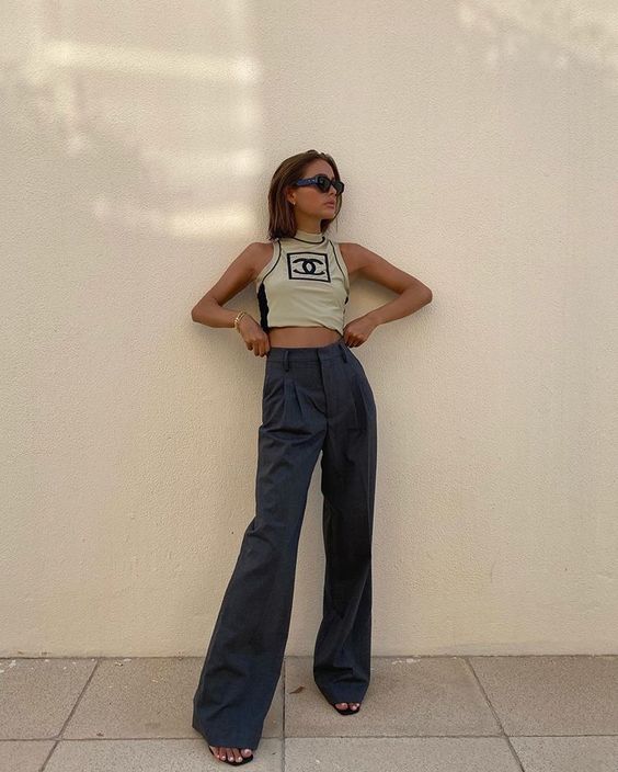 The 5 Curated Vintage Accounts You Need To Follow