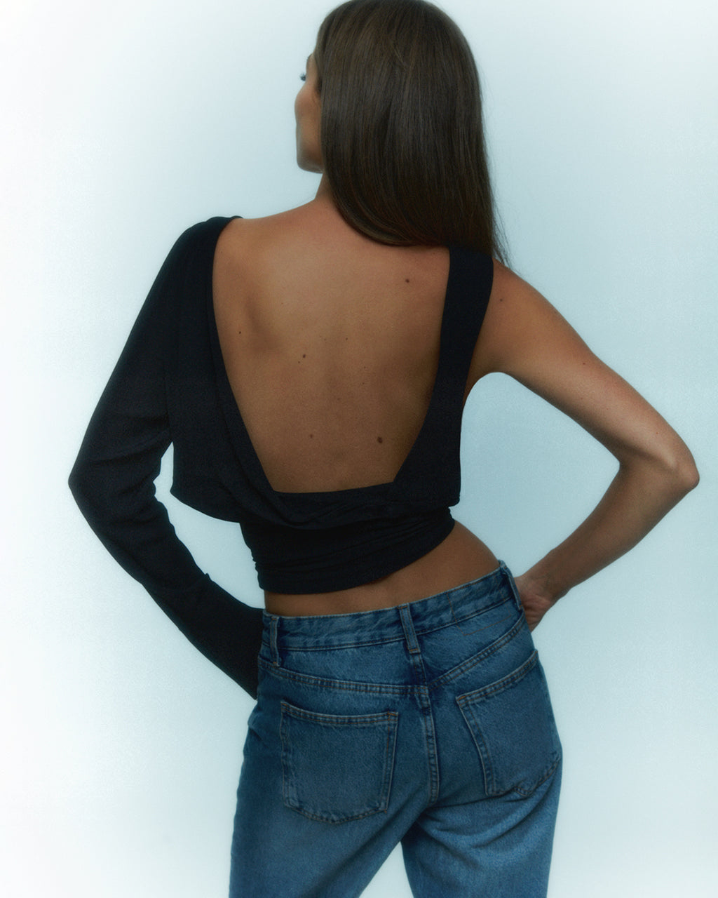THE AMORE TOP MAT BLACK