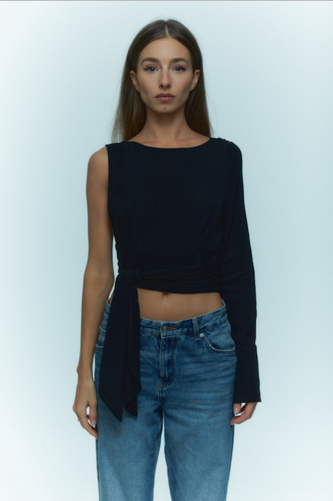 THE AMORE TOP MAT BLACK